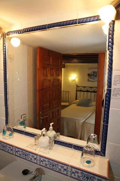 Hostal La Posada De Zocodover Toledo Buitenkant foto
