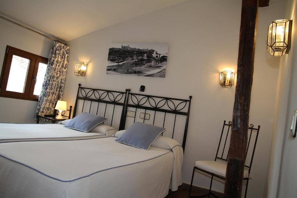 Hostal La Posada De Zocodover Toledo Buitenkant foto